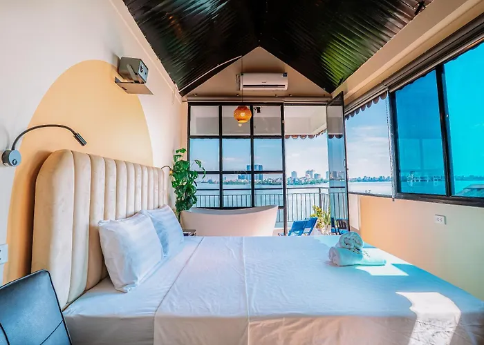 An Homestay Lakeview Apartment